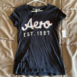 Aeropostale T-shirt L
